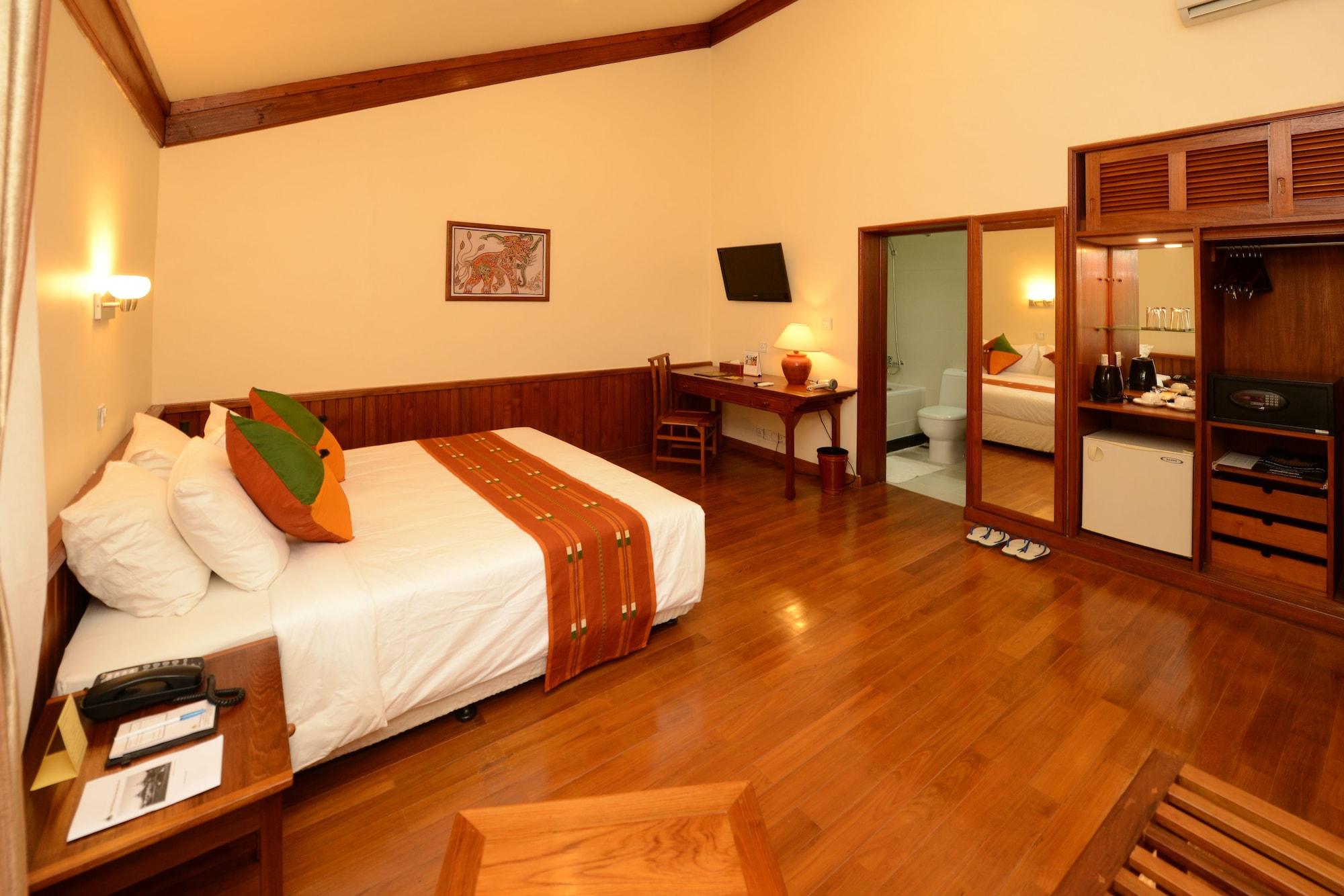 พุกาม ทีริปิตสยา แซงก์ชัวรี รีสอร์ต Hotel ภายนอก รูปภาพ