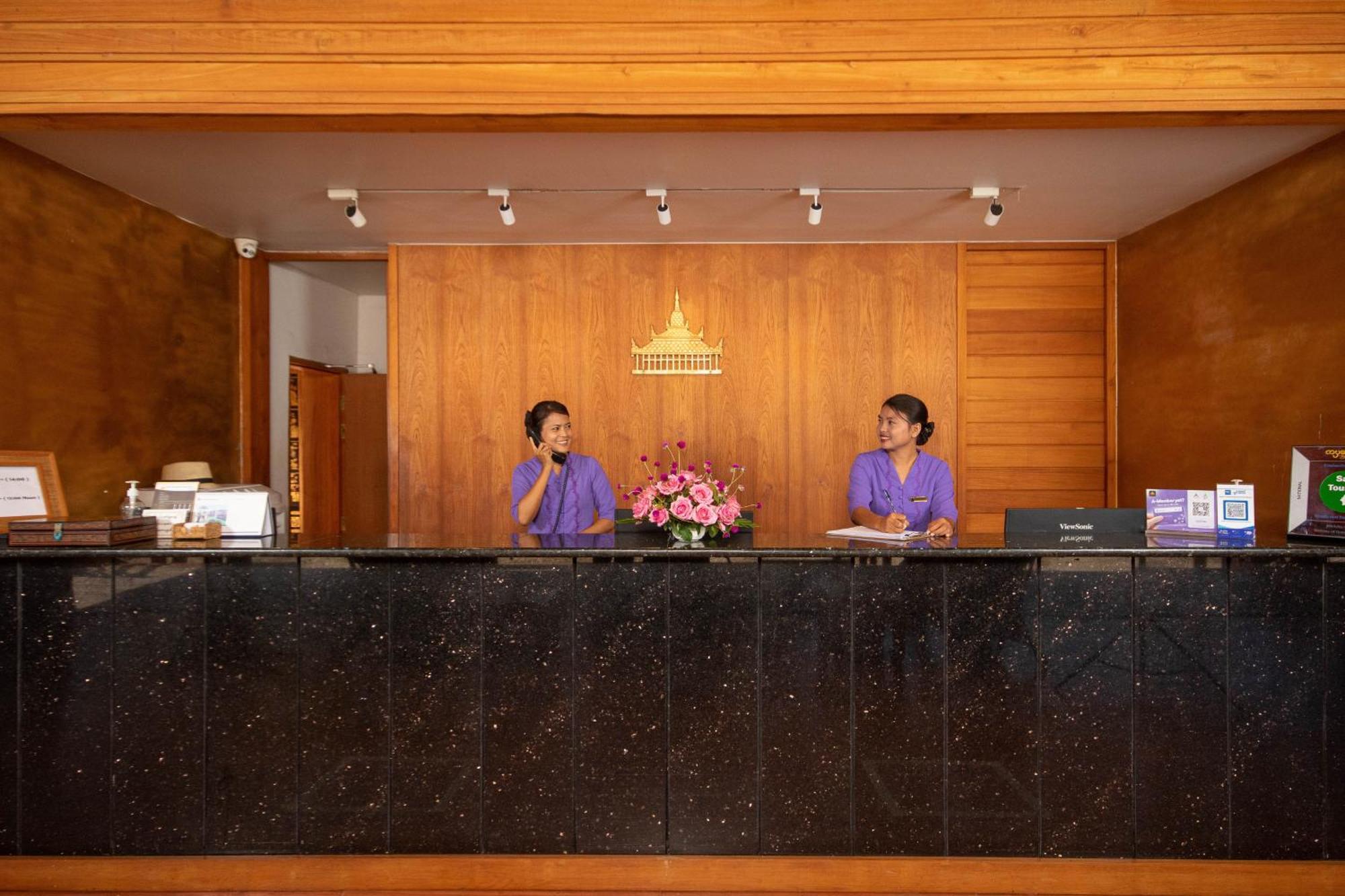 พุกาม ทีริปิตสยา แซงก์ชัวรี รีสอร์ต Hotel ภายนอก รูปภาพ