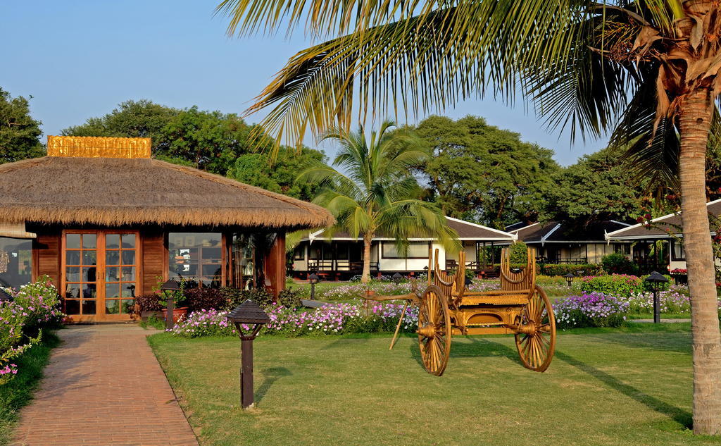 พุกาม ทีริปิตสยา แซงก์ชัวรี รีสอร์ต Hotel ภายนอก รูปภาพ